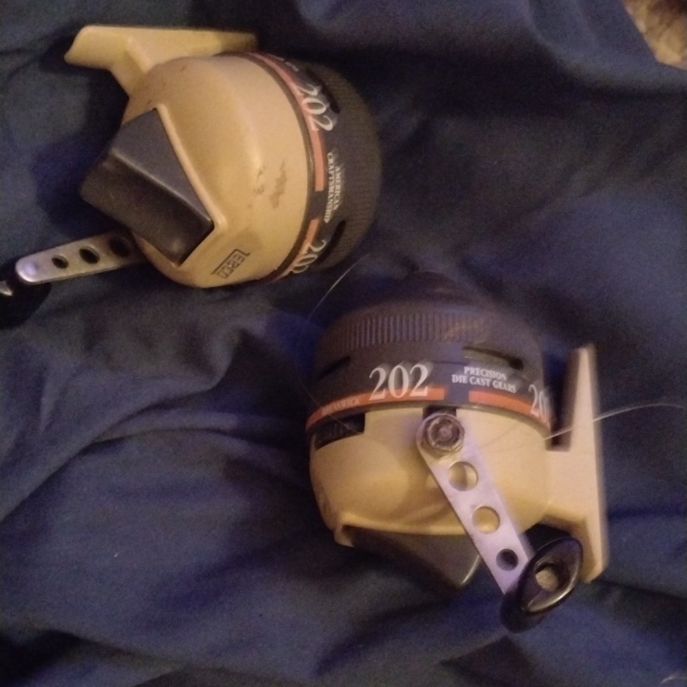 Zebco 202 pair